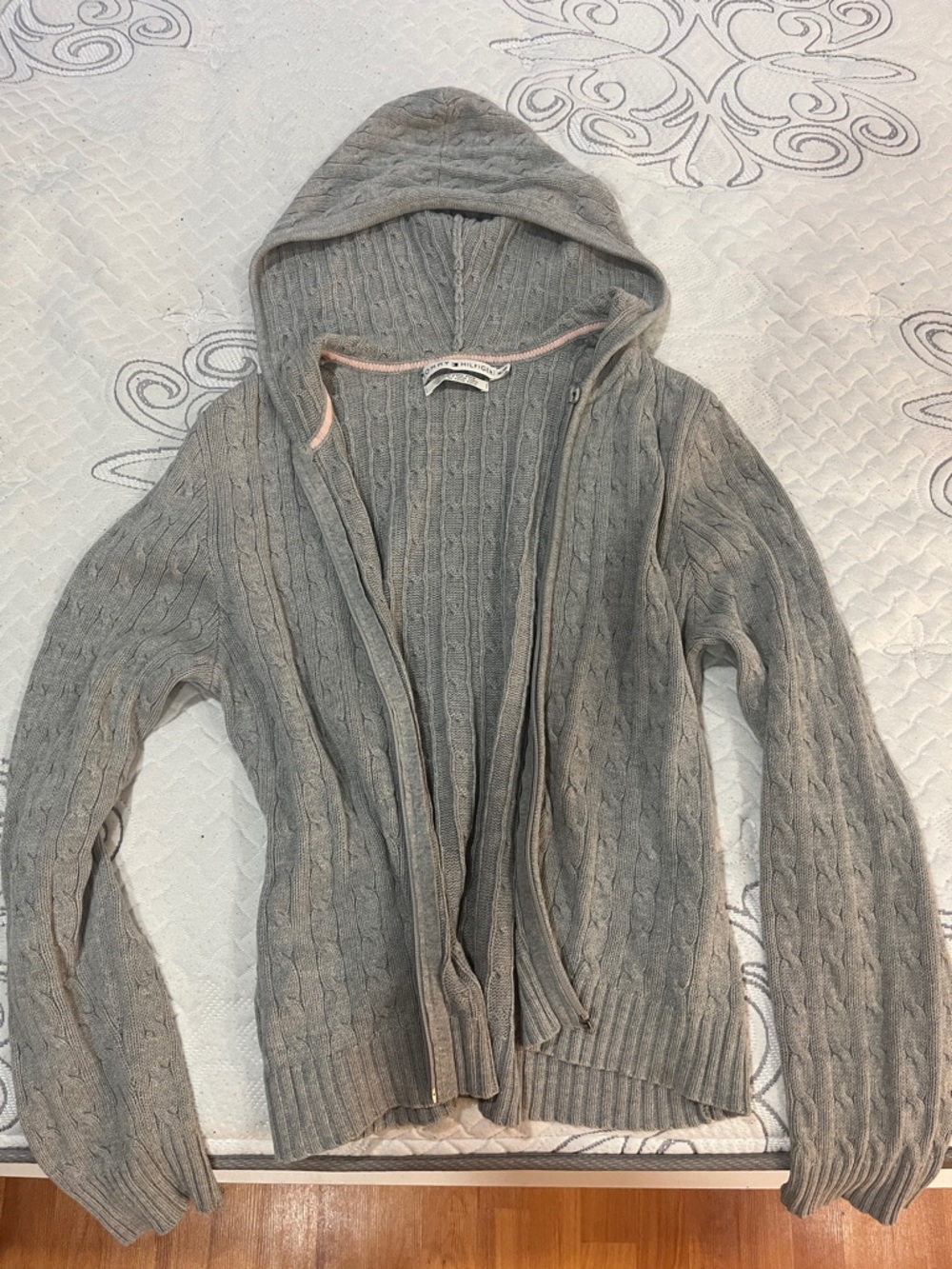 Tommy Hilfhigher  Women's Hooded Cable Knit